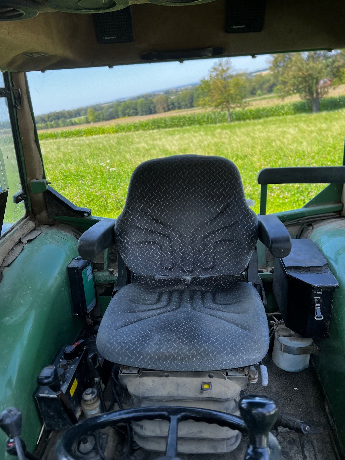 Traktor типа Fendt Farmer 275 S, Gebrauchtmaschine в Neuhofen an der Ybbs (Фотография 2)