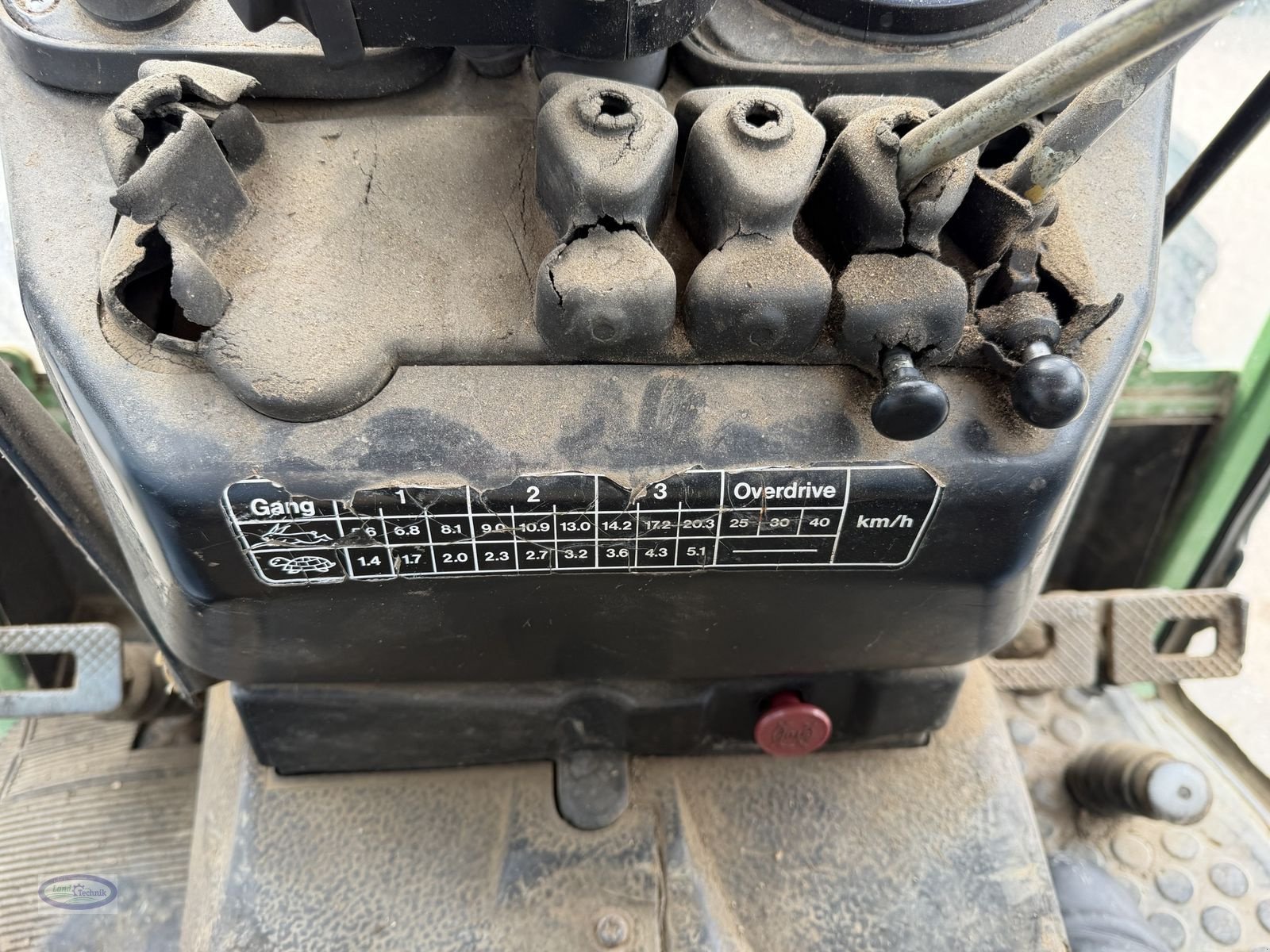 Traktor типа Fendt Farmer 275 SA, Gebrauchtmaschine в Münzkirchen (Фотография 14)