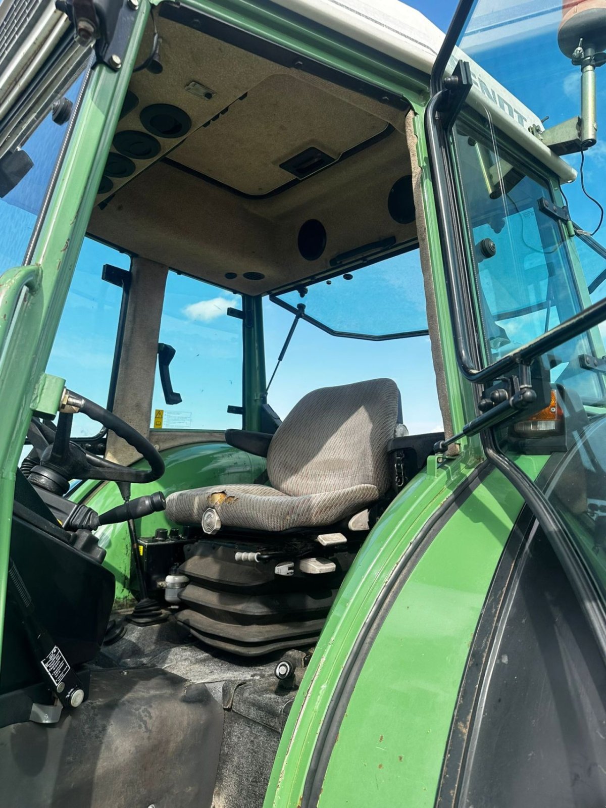Traktor типа Fendt Farmer 280 SA, Gebrauchtmaschine в zwolle (Фотография 5)