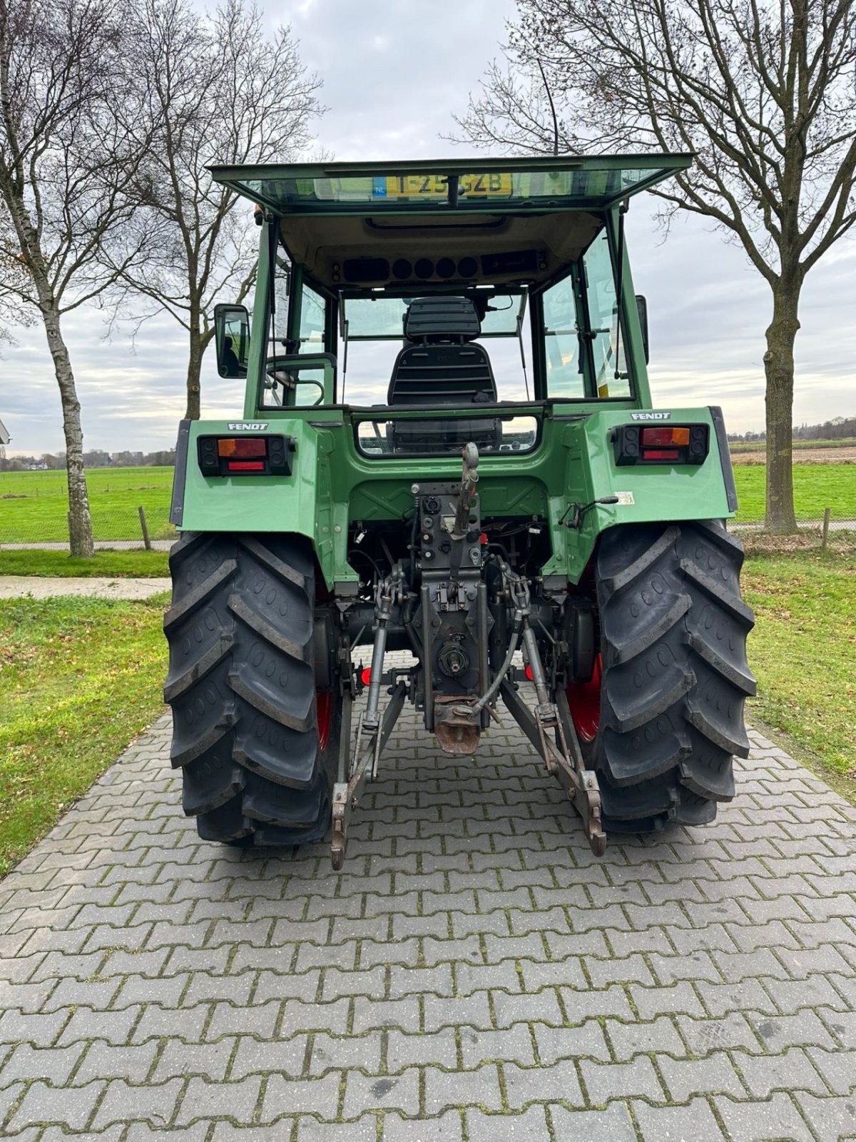 Traktor типа Fendt Farmer 304 LS, Gebrauchtmaschine в zwolle (Фотография 3)