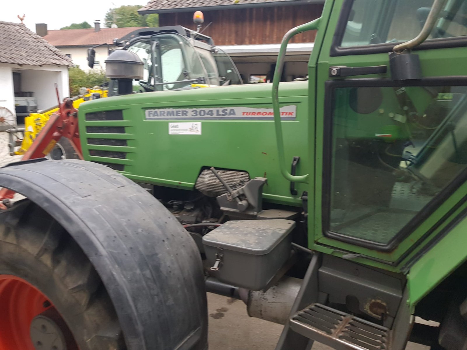 Traktor des Typs Fendt Farmer 304 LSA Turbo, Gebrauchtmaschine in Bogen (Bild 8)