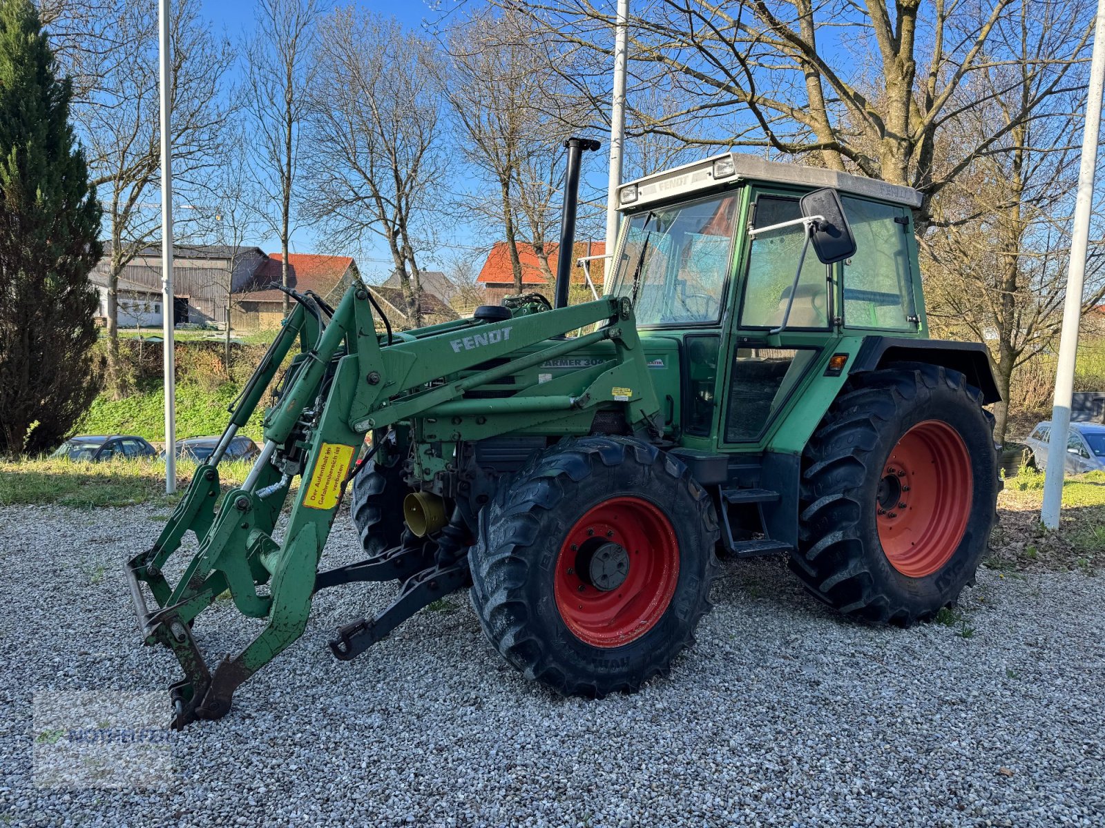 Traktor del tipo Fendt Farmer 304 LSA, Gebrauchtmaschine In Pforzen (Immagine 1)