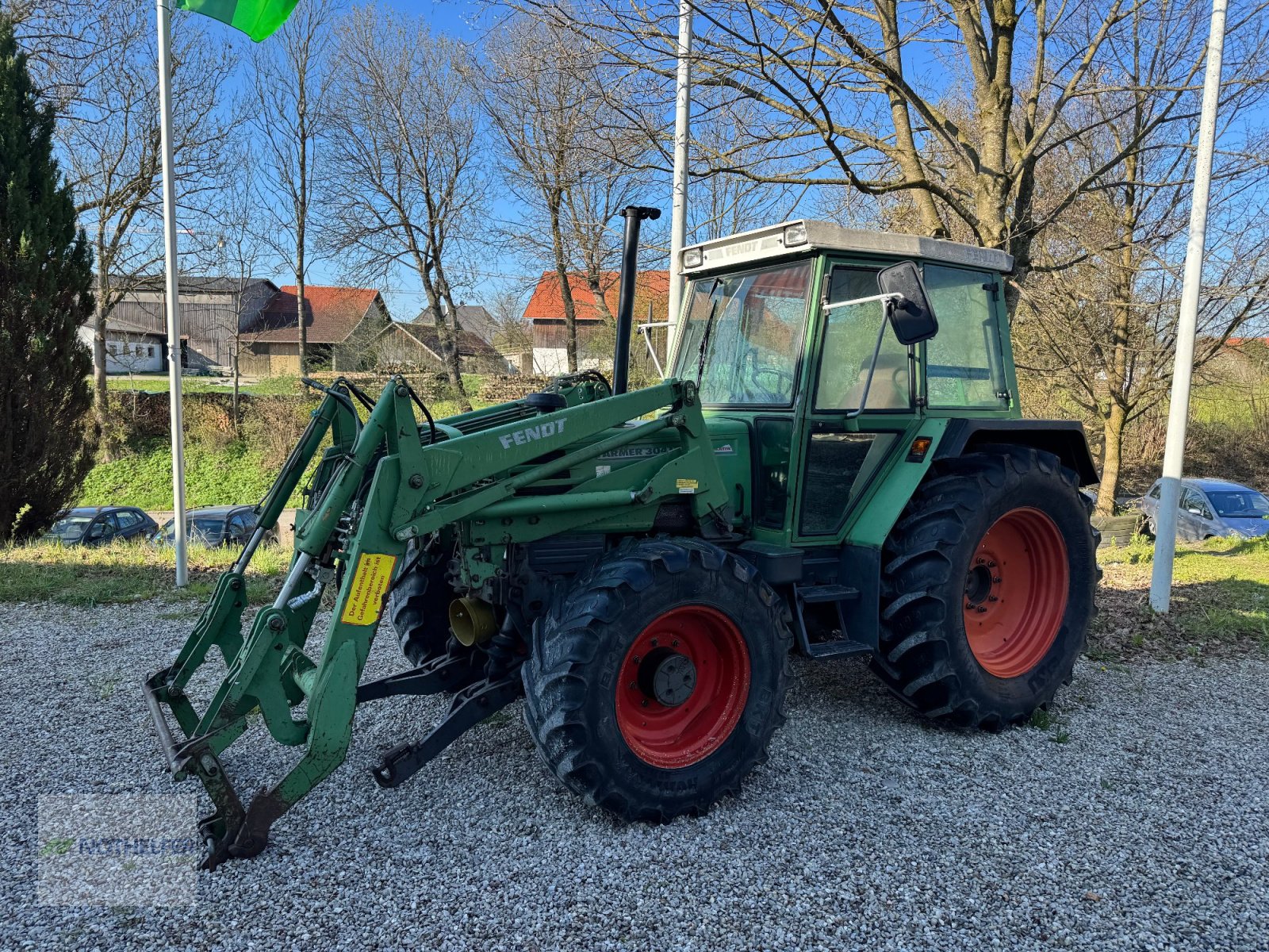 Traktor del tipo Fendt Farmer 304 LSA, Gebrauchtmaschine In Pforzen (Immagine 2)