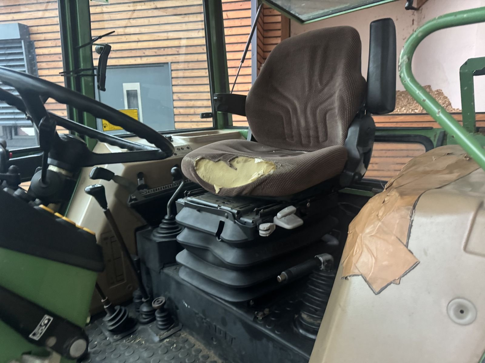 Traktor typu Fendt Farmer 304, Gebrauchtmaschine v Saldenburg (Obrázek 7)