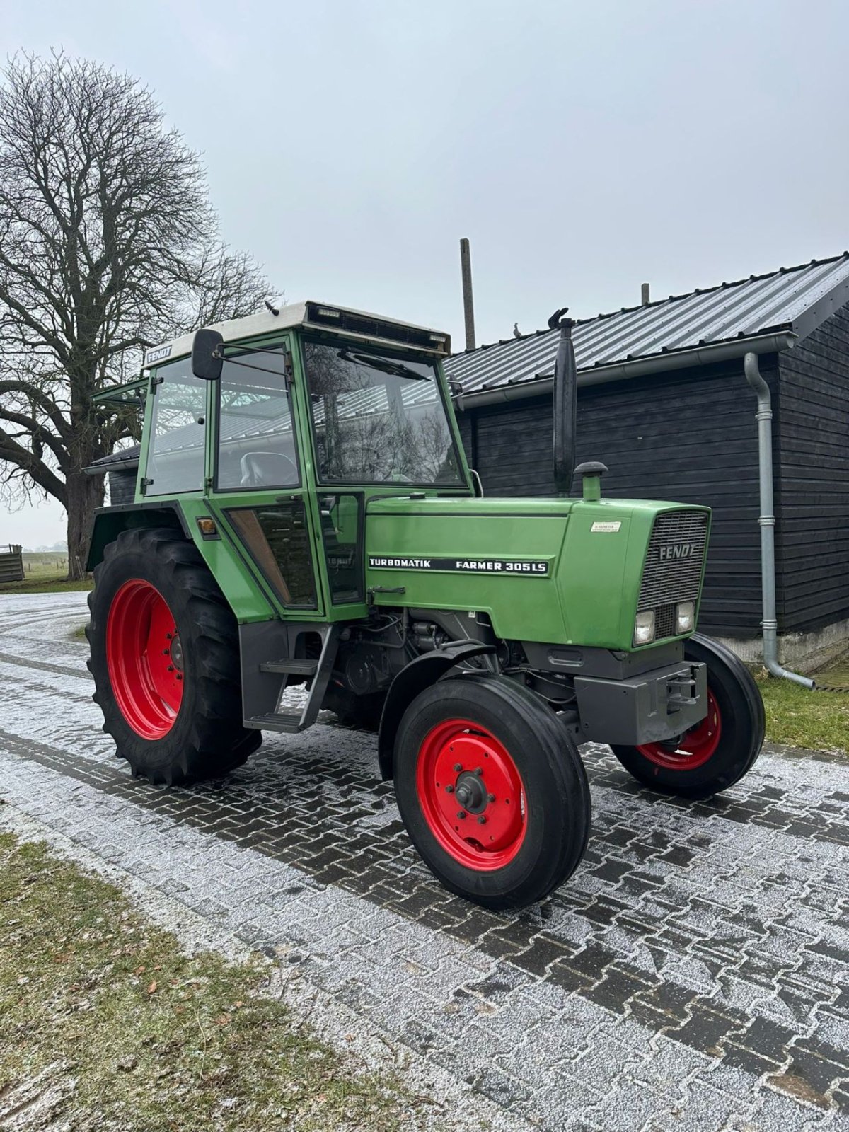 Traktor typu Fendt Farmer 305 LS, Gebrauchtmaschine v zwolle (Obrázek 2)