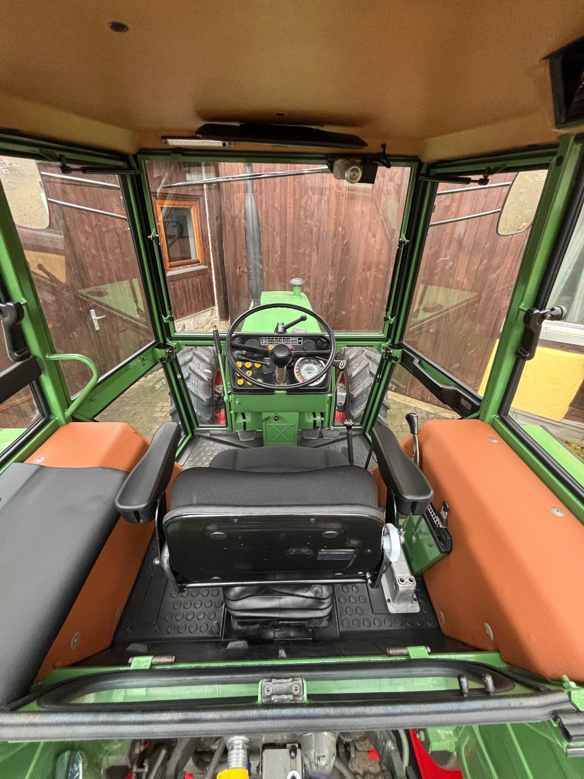 Traktor del tipo Fendt Farmer 305 LS, Gebrauchtmaschine en Fladungen (Imagen 3)