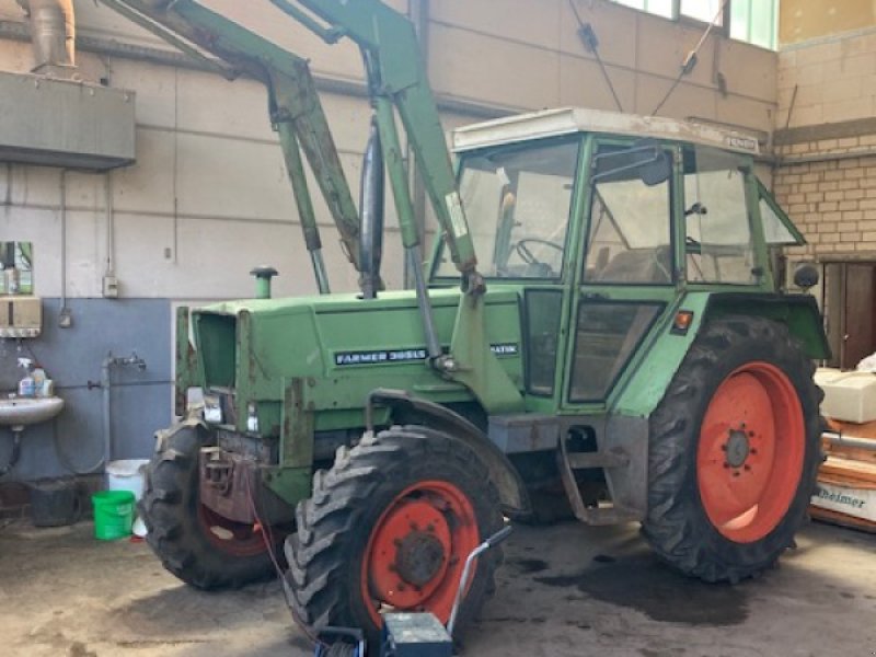Traktor van het type Fendt Farmer 305 LS, Gebrauchtmaschine in Kleinostheim (Foto 1)