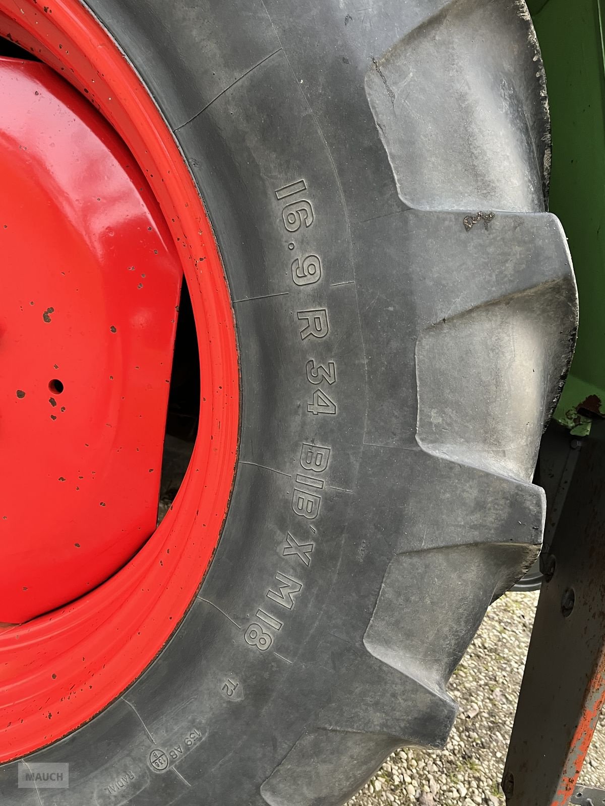 Traktor типа Fendt Farmer 305, Gebrauchtmaschine в Burgkirchen (Фотография 14)