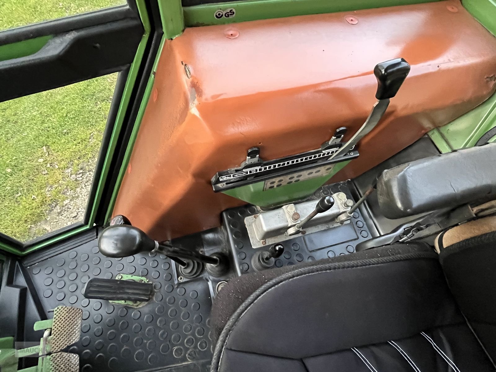 Traktor типа Fendt Farmer 305, Gebrauchtmaschine в Burgkirchen (Фотография 21)