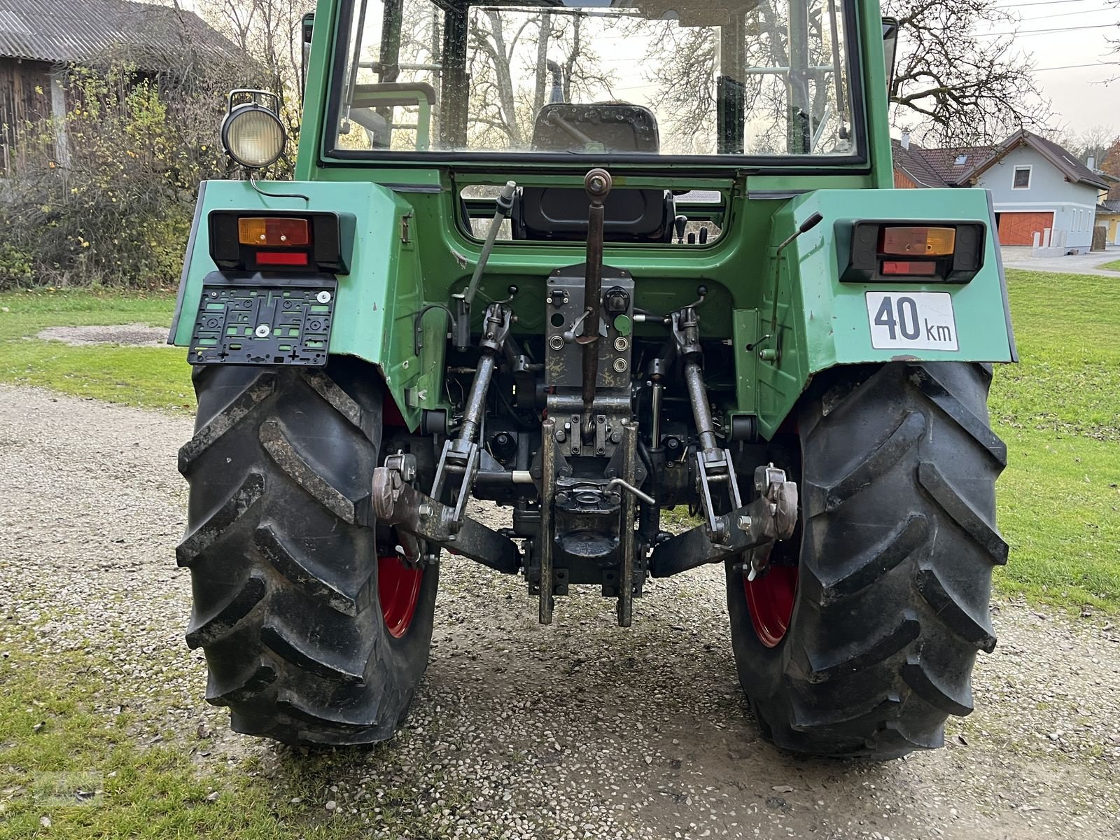 Traktor типа Fendt Farmer 305, Gebrauchtmaschine в Burgkirchen (Фотография 10)