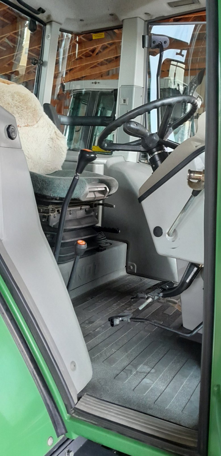 Traktor tip Fendt Farmer 307 CI, Gebrauchtmaschine in Kirchheim i.Innkreis (Poză 2)