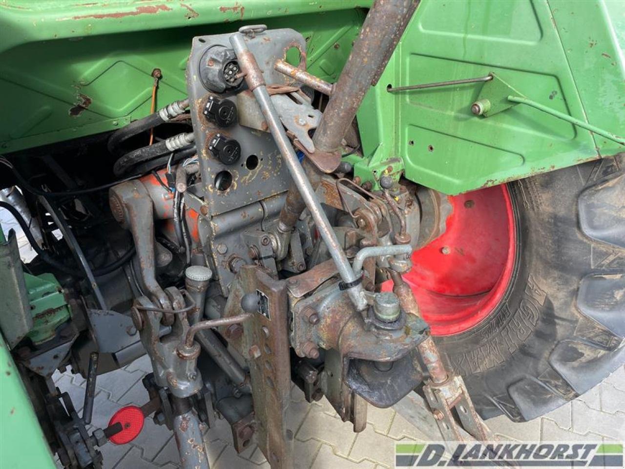 Traktor des Typs Fendt Farmer 307 LSA, Gebrauchtmaschine in Neuenhaus (Bild 12)