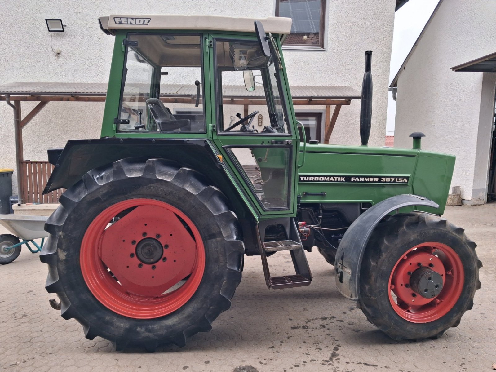 Traktor del tipo Fendt Farmer 307 LSA, Gebrauchtmaschine en Gachenbach (Imagen 3)