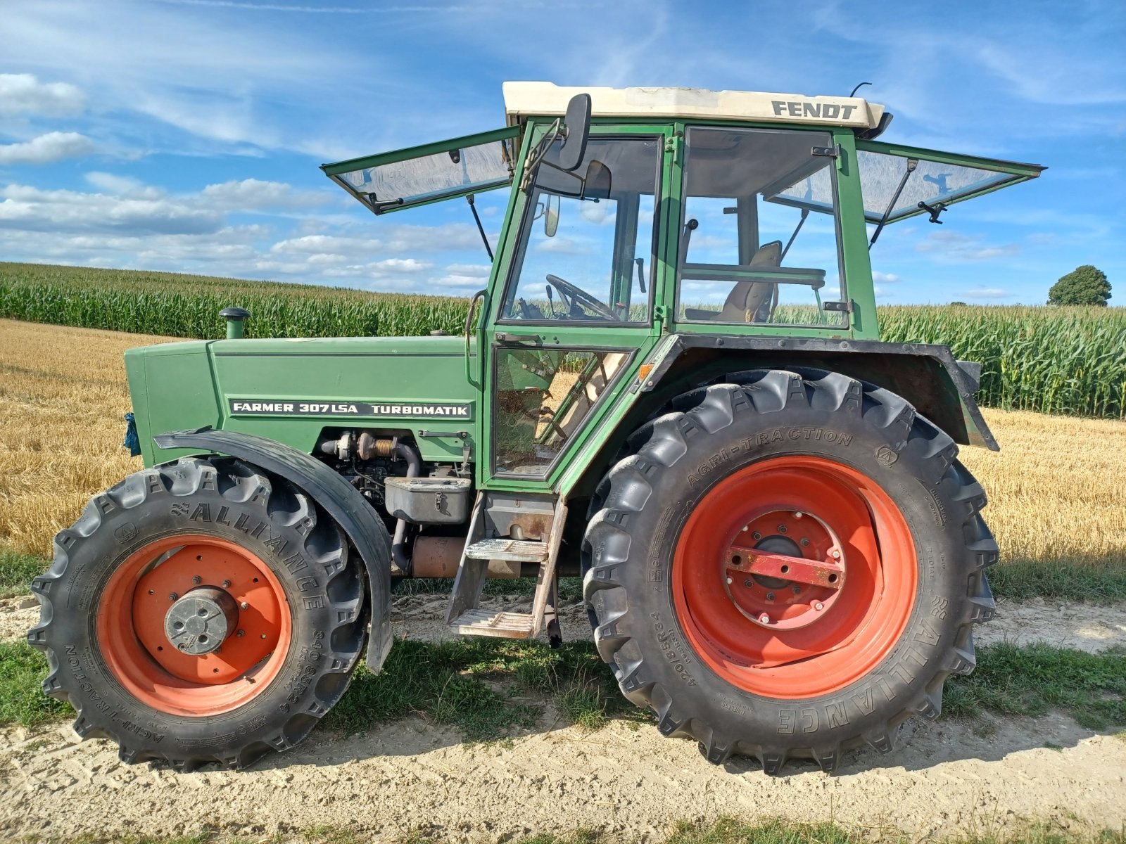 Traktor of the type Fendt Farmer 307 LSA, Gebrauchtmaschine in Berg im Gau (Picture 1)