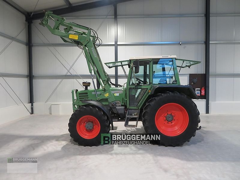 Traktor des Typs Fendt Farmer 308LSA mit Frontlader aus 1. Hand, Gebrauchtmaschine in Meppen