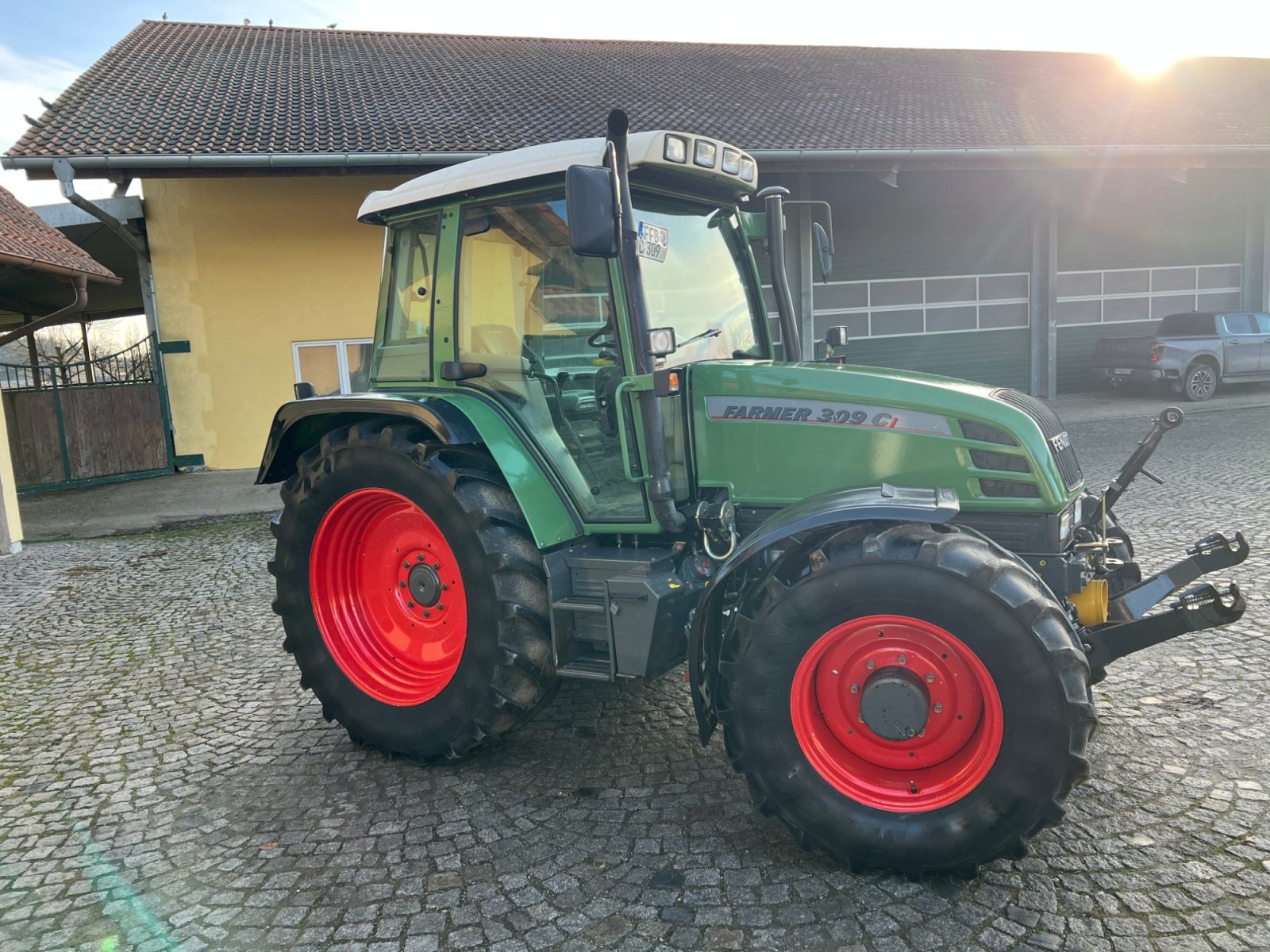 Traktor типа Fendt Farmer 309 CI, Gebrauchtmaschine в Biburg (Фотография 3)