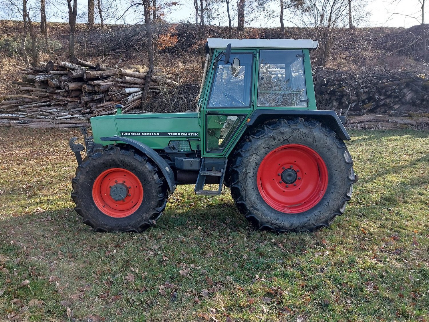 Traktor del tipo Fendt Farmer 309 LSA, Gebrauchtmaschine In Altendorf (Immagine 1)