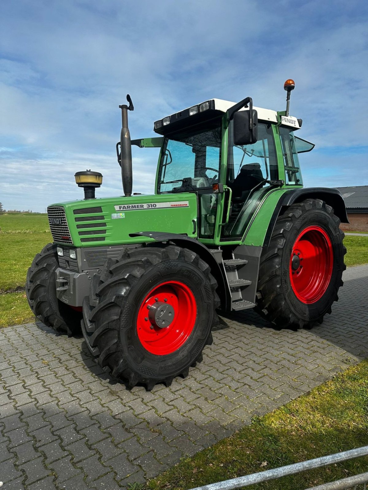 Traktor des Typs Fendt Farmer 310, Gebrauchtmaschine in zwolle (Bild 1)