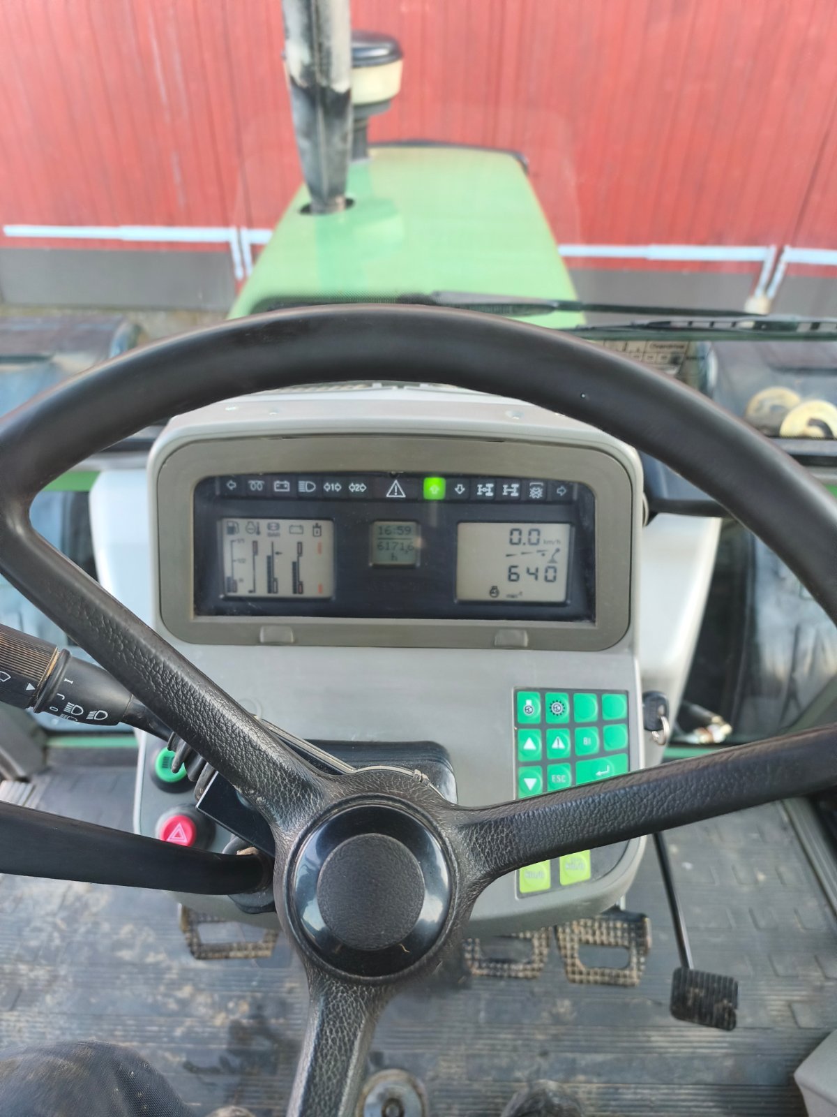 Traktor typu Fendt Farmer 310, Gebrauchtmaschine w Ludwigsburg  (Zdjęcie 3)