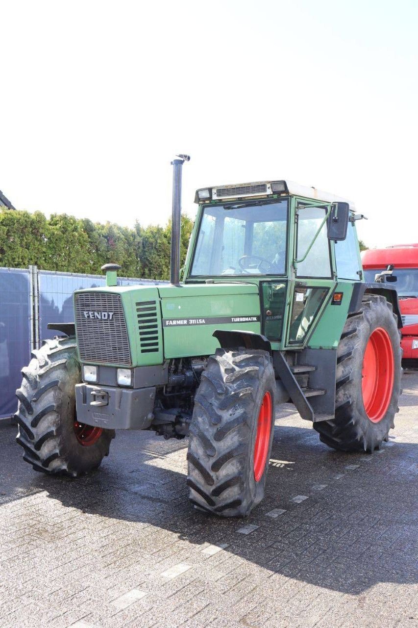 Traktor van het type Fendt Farmer 311 LSA, Gebrauchtmaschine in Antwerpen (Foto 10)