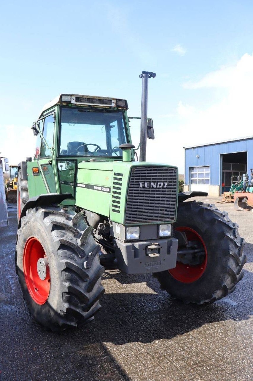Traktor van het type Fendt Farmer 311 LSA, Gebrauchtmaschine in Antwerpen (Foto 8)