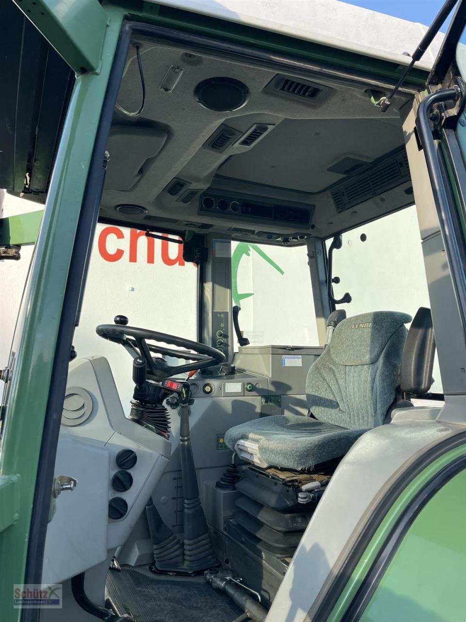 Traktor типа Fendt Farmer 311 Turbomatik, Stoll Frontlader, 7000 Bh, guter Zustand, Gebrauchtmaschine в Schierling (Фотография 17)