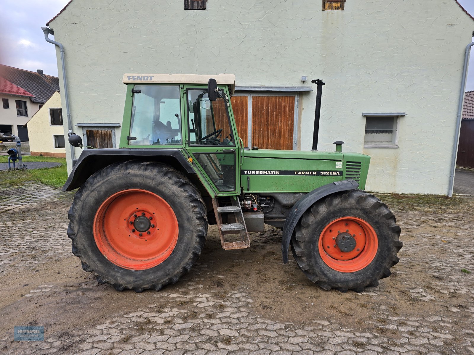 Traktor Türe ait Fendt Farmer 312 LSA, Gebrauchtmaschine içinde Neuhof-Zenn (resim 4)