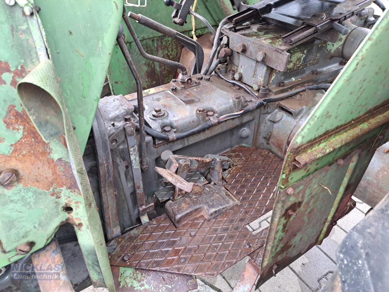 Traktor of the type Fendt Farmer 3S, Gebrauchtmaschine in Schirradorf (Picture 8)