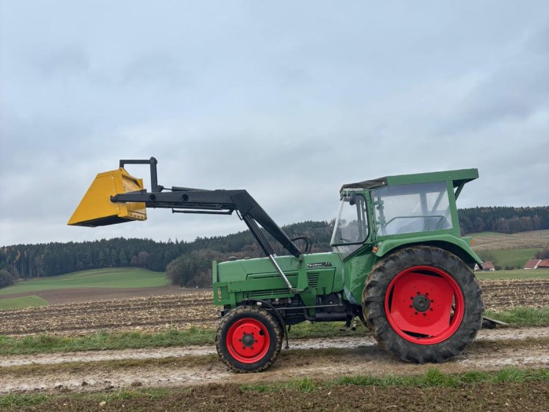 Traktor типа Fendt Farmer 4 S, Gebrauchtmaschine в Dasing (Фотография 1)