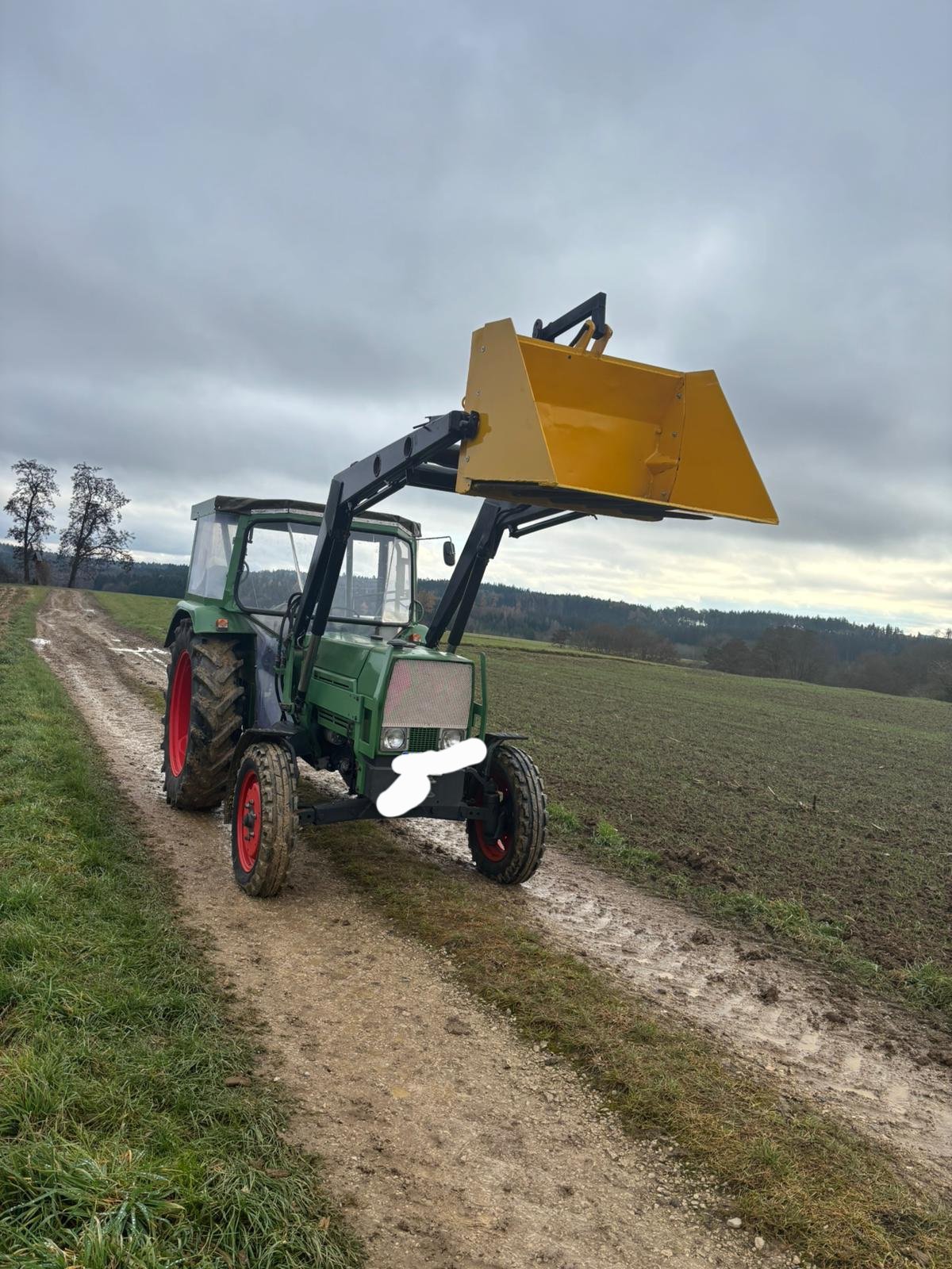 Traktor of the type Fendt Farmer 4 S, Gebrauchtmaschine in Dasing (Picture 2)