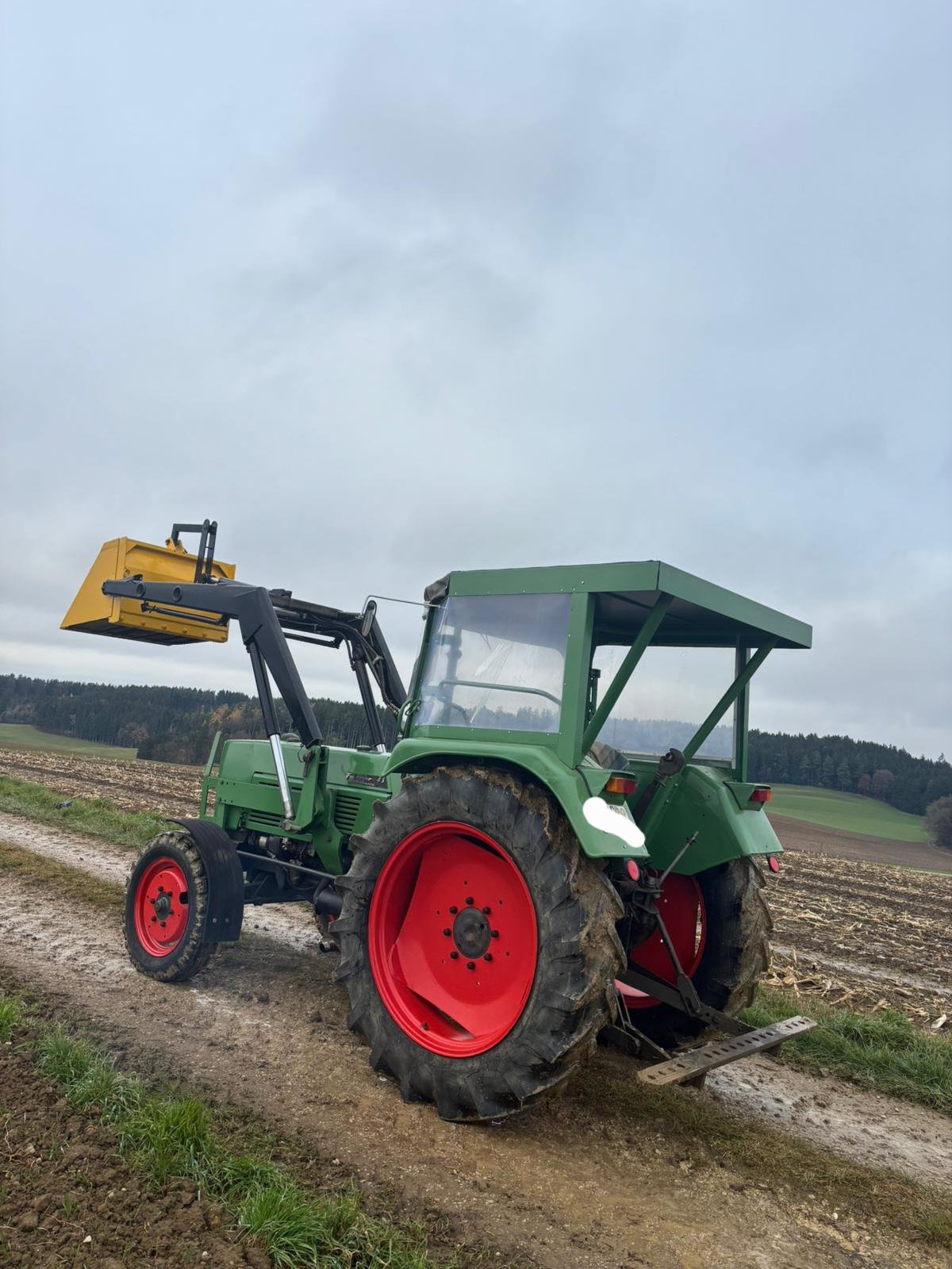 Traktor of the type Fendt Farmer 4 S, Gebrauchtmaschine in Dasing (Picture 3)