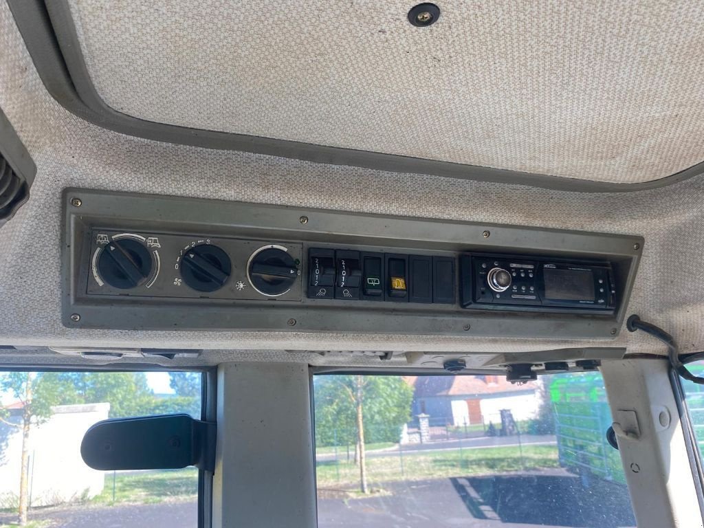 Traktor typu Fendt FARMER 409 VARIO, Gebrauchtmaschine v SAINT FLOUR (Obrázek 9)