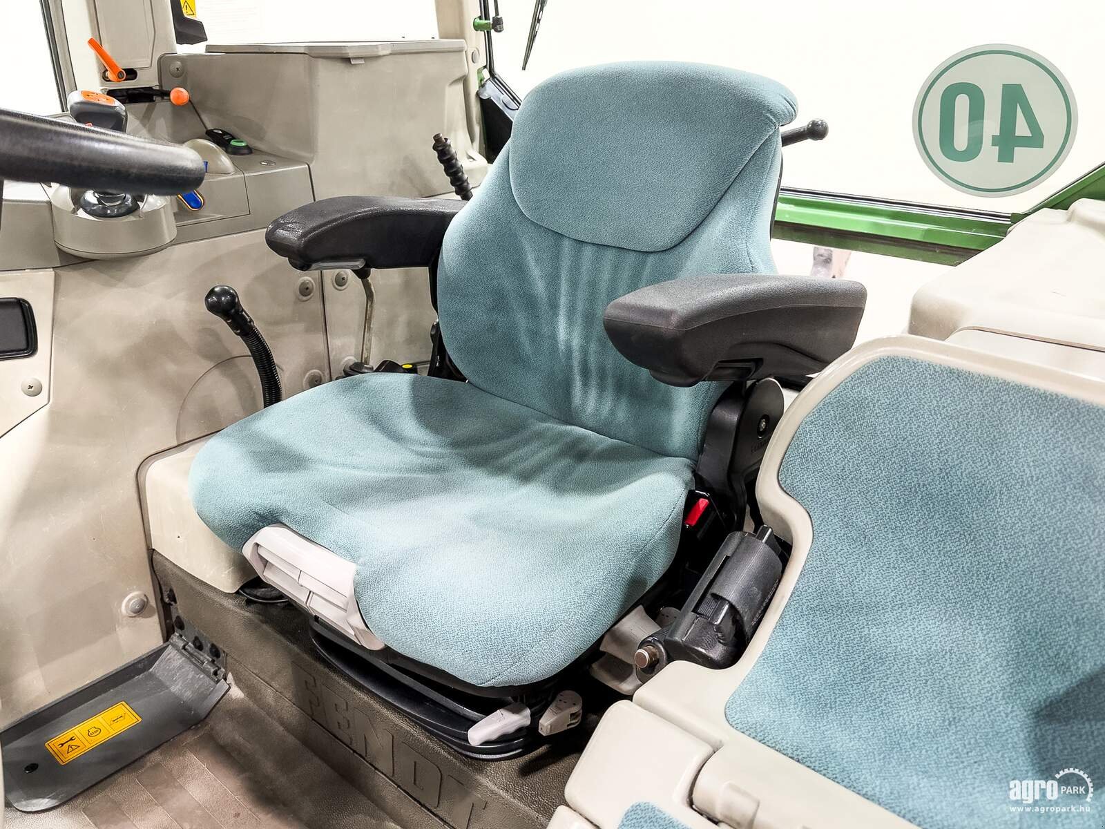 Traktor typu Fendt Farmer 412 Vario, Gebrauchtmaschine v Csengele (Obrázek 11)