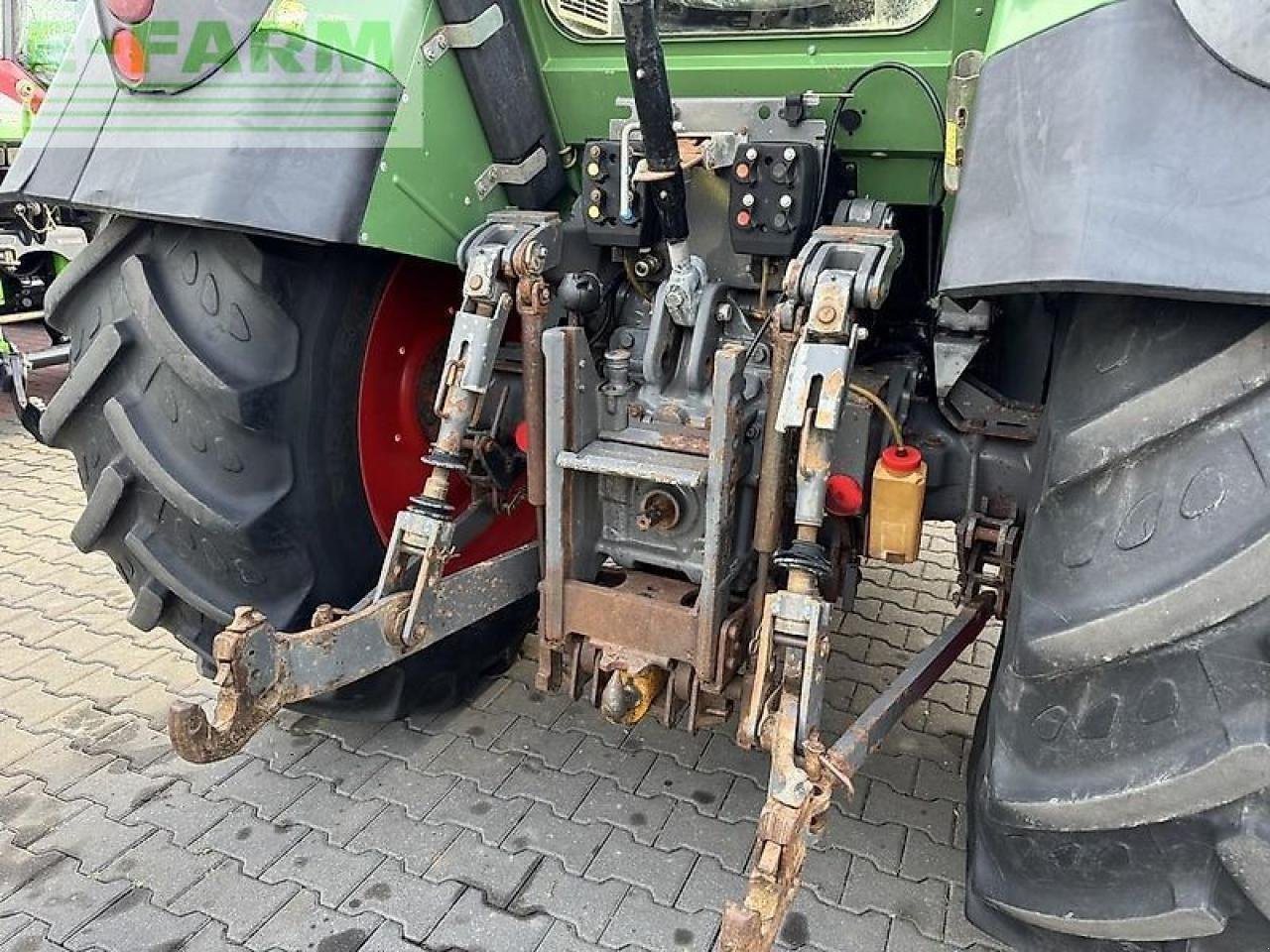 Traktor des Typs Fendt farmer 412 vario, Gebrauchtmaschine in DAMAS?AWEK (Bild 23)