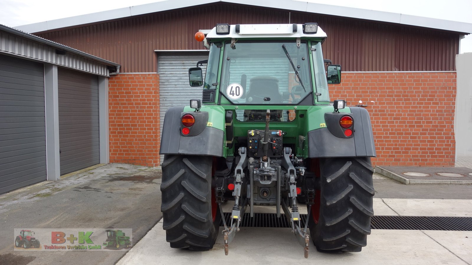 Traktor typu Fendt Farmer 412 Vario, Gebrauchtmaschine v Kettenkamp (Obrázek 5)