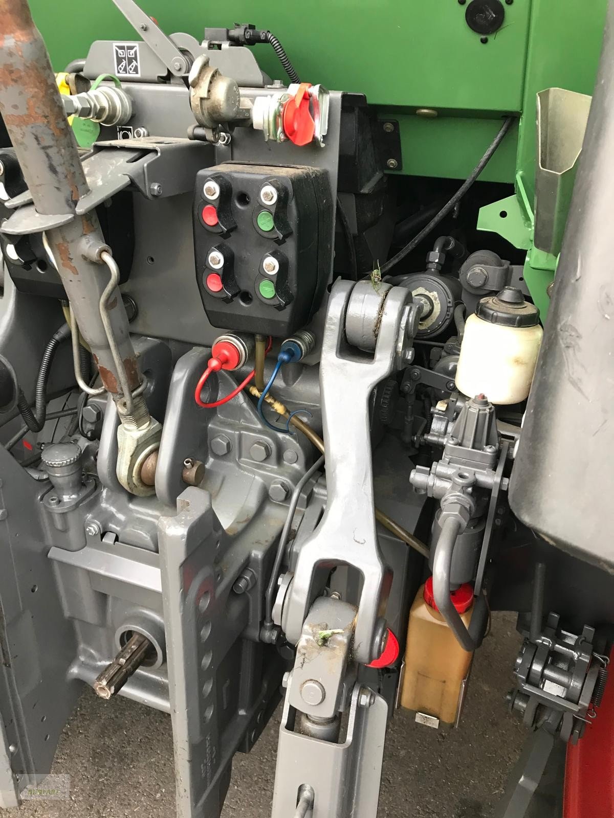 Traktor du type Fendt Farmer 415 Vario, Gebrauchtmaschine en Bad Leonfelden (Photo 25)