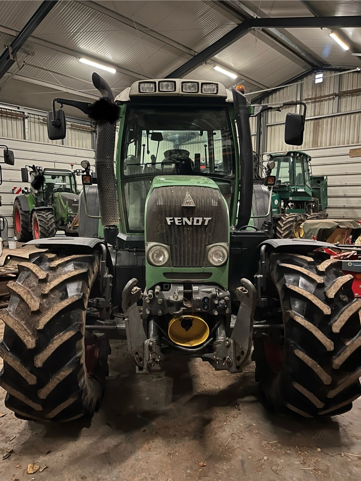 Traktor a típus Fendt Farmer 415 Vario, Gebrauchtmaschine ekkor: Lambsborn (Kép 1)