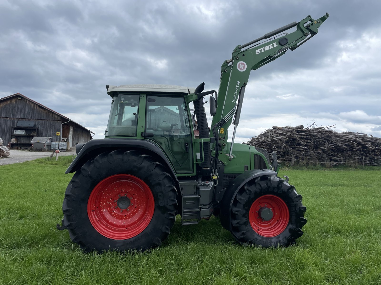 Traktor a típus Fendt Farmer 415 Vario, Gebrauchtmaschine ekkor: Königsdorf (Kép 1)