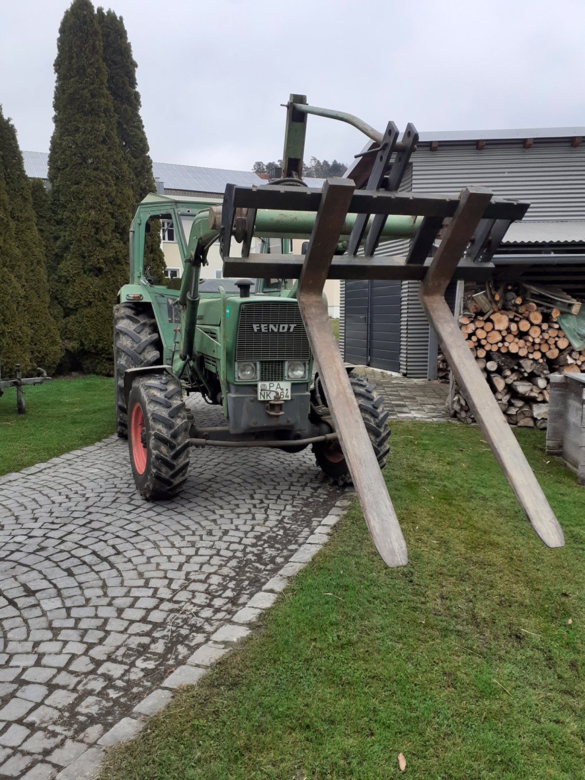 Traktor del tipo Fendt Farmer 4s, Gebrauchtmaschine In Hauzenberg (Immagine 3)