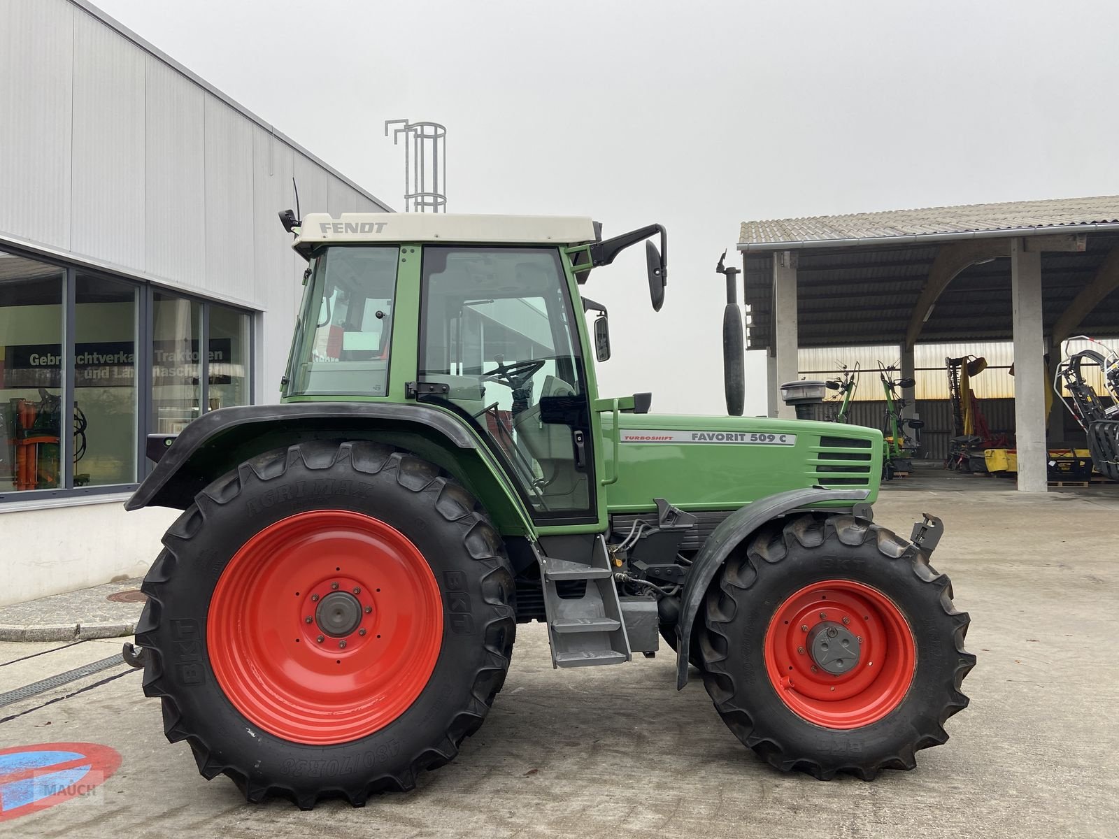 Traktor от тип Fendt Favorit 509 C, Gebrauchtmaschine в Burgkirchen (Снимка 4)