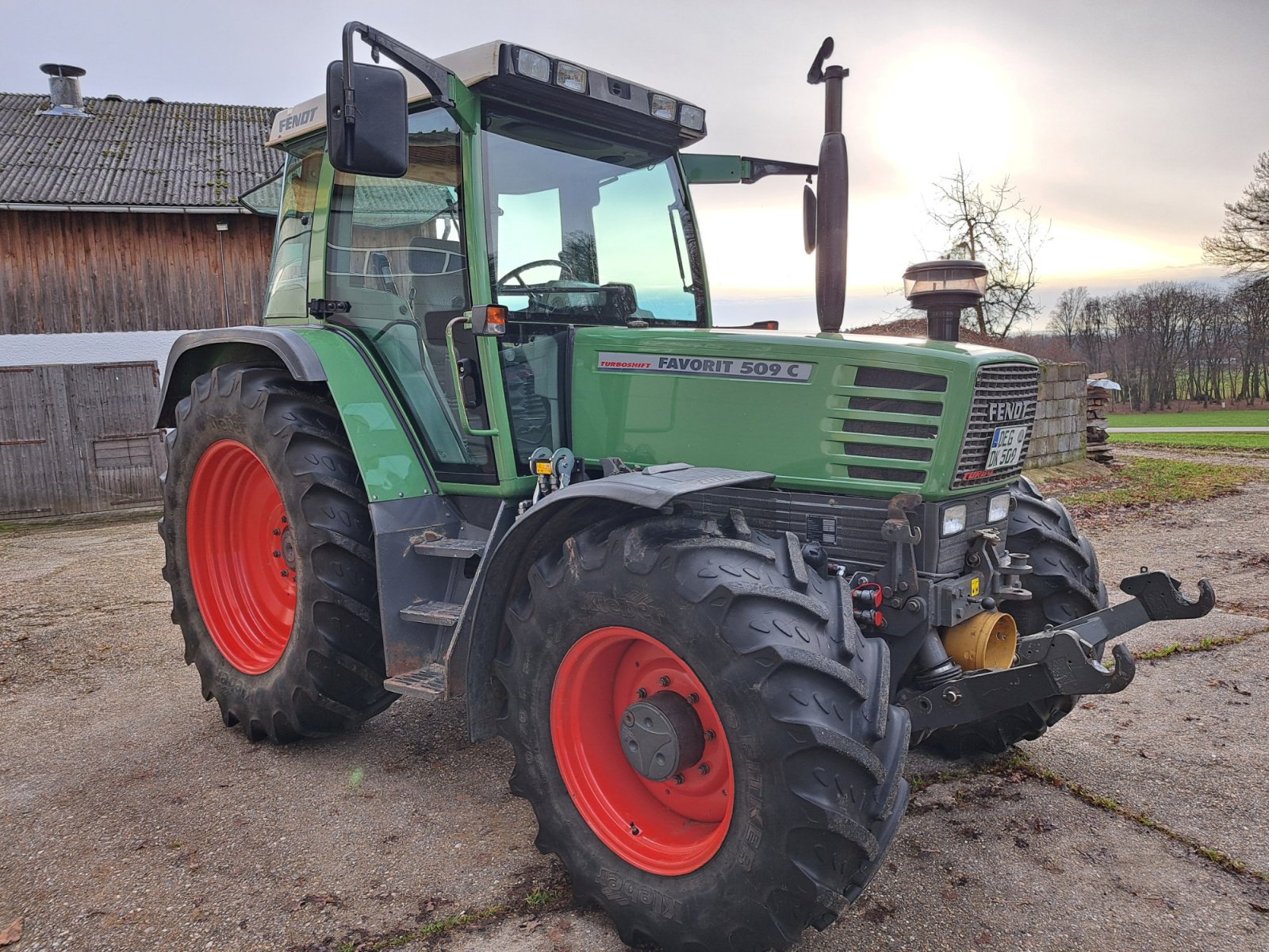 Traktor des Typs Fendt Favorit 509 C, Gebrauchtmaschine in Hengersberg (Bild 1)