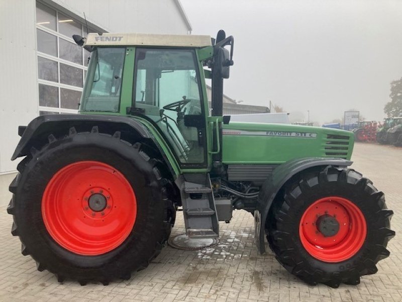 Traktor des Typs Fendt Favorit 511C, Gebrauchtmaschine in Sterup (Bild 2)
