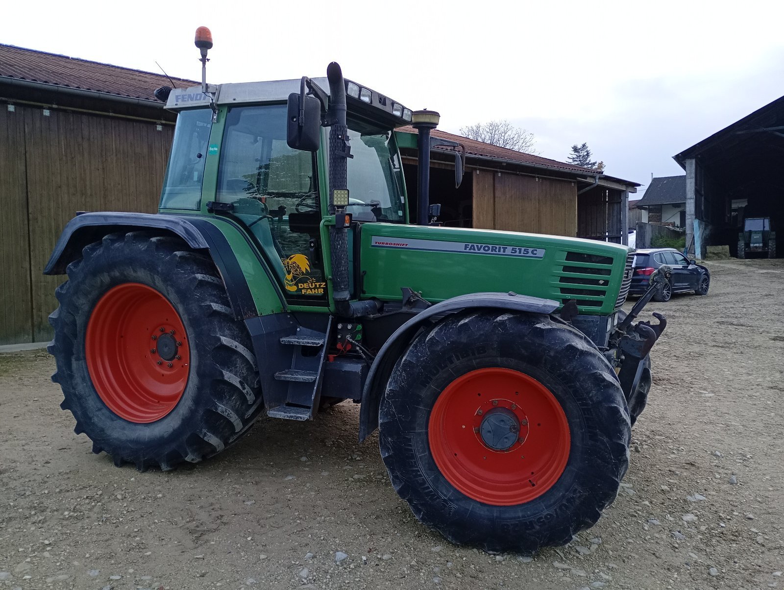 Traktor des Typs Fendt Favorit 515 C, Gebrauchtmaschine in Ammerfeld (Bild 2)