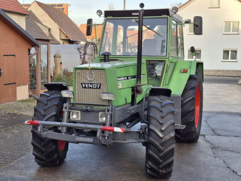 Traktor типа Fendt Favorit 611 LSA, Gebrauchtmaschine в Dettelbach (Фотография 1)