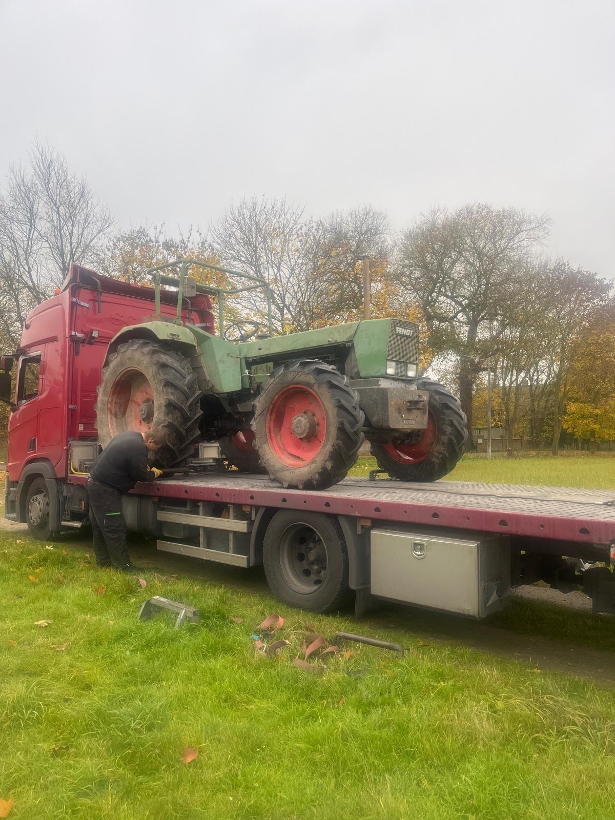 Traktor Türe ait Fendt Favorit 611 SA, Gebrauchtmaschine içinde grebenau (resim 1)