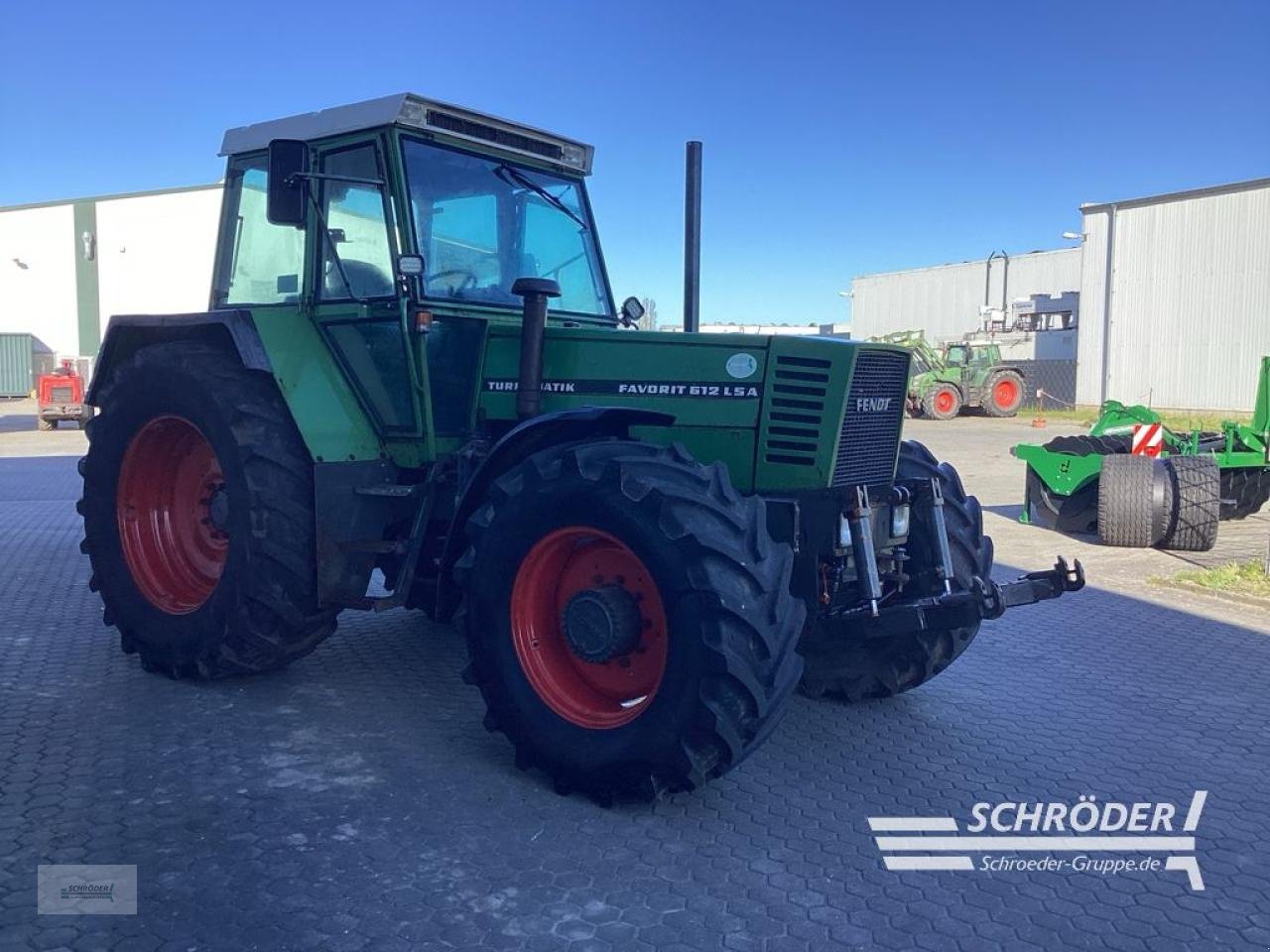 Traktor типа Fendt FAVORIT 612 LSA, Gebrauchtmaschine в Norden (Фотография 1)