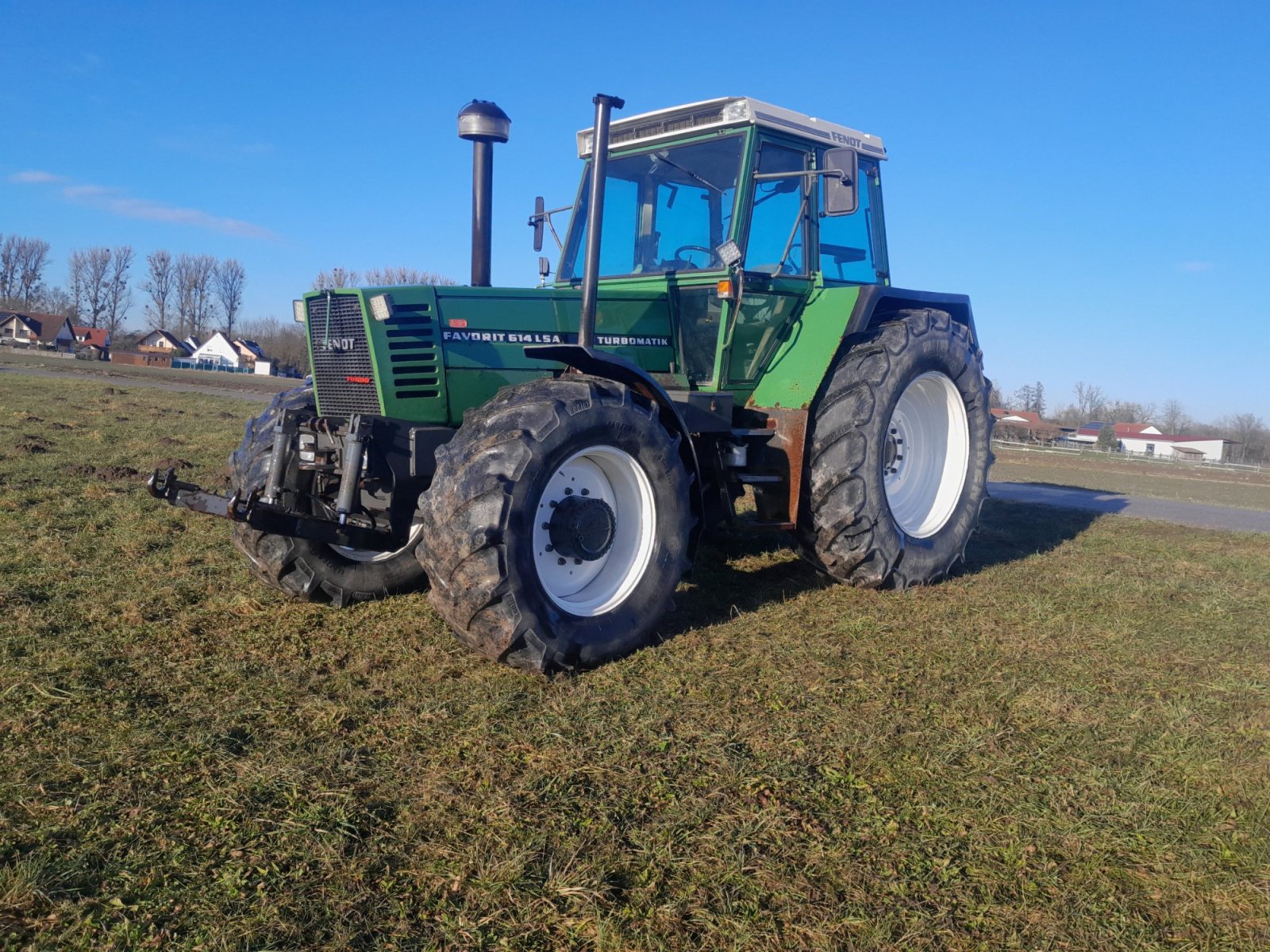 Traktor типа Fendt Favorit 614 LSA, Gebrauchtmaschine в Weichering (Фотография 1)