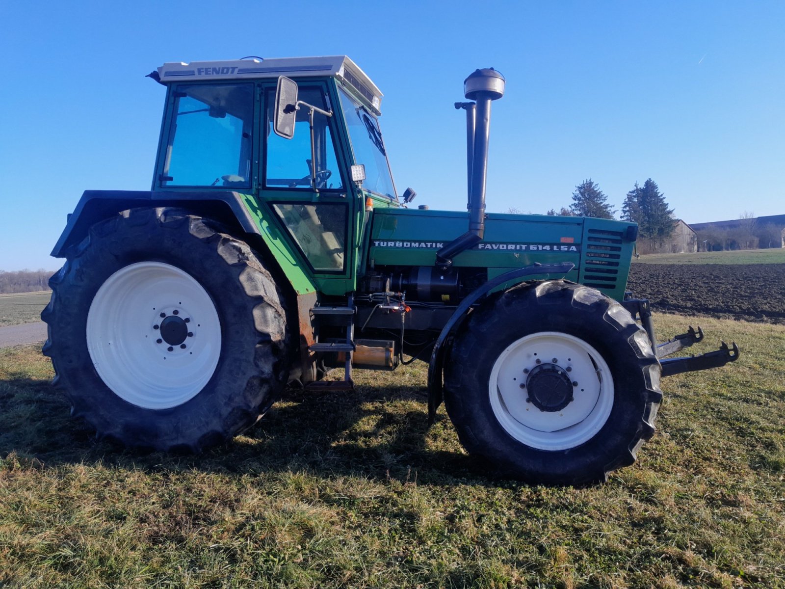 Traktor типа Fendt Favorit 614 LSA, Gebrauchtmaschine в Weichering (Фотография 2)