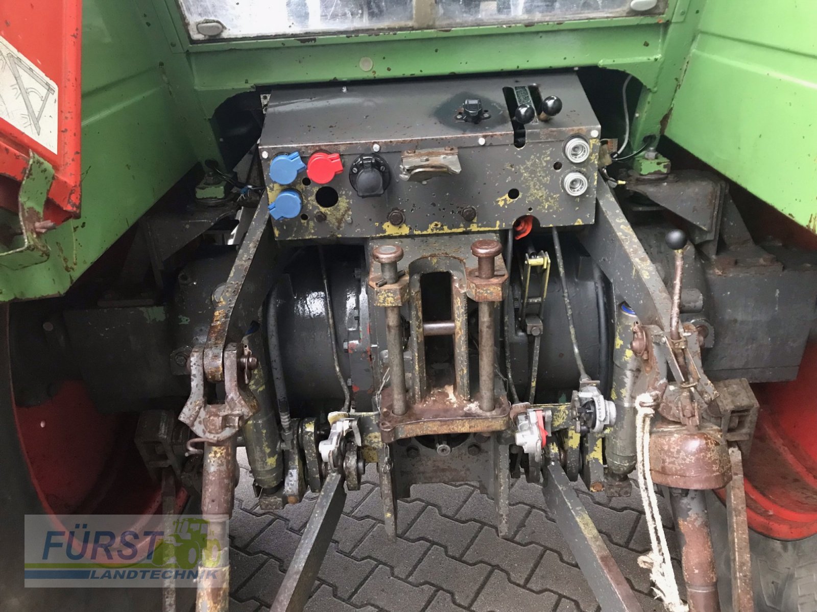 Traktor typu Fendt Favorit 615 LS, Gebrauchtmaschine w Perlesreut (Zdjęcie 11)