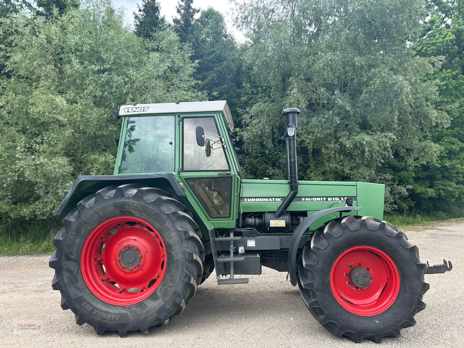 Traktor типа Fendt Favorit 615 LS, Gebrauchtmaschine в Mainburg/Wambach (Фотография 2)